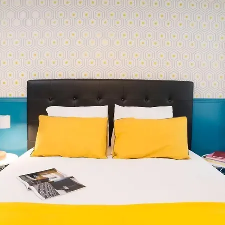 Apartment Centre *